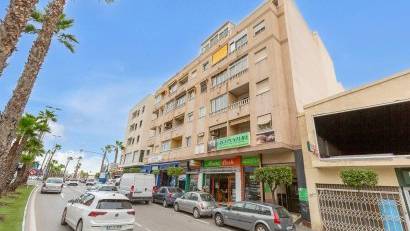 Resale - Apartment -
Torrevieja - Center