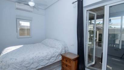 Resale - Apartment -
Torrevieja - La Mata