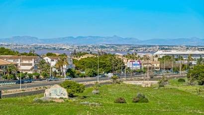 Återförsäljning - Apartment -
Orihuela Costa - Punta Prima