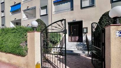 Återförsäljning - Apartment -
Torrevieja - Punta prima