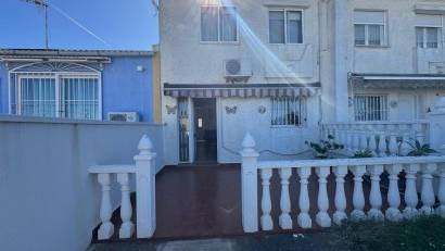 Återförsäljning - Detached villa -
Torrevieja - Los Balcones