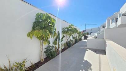 Reventa - Apartment / Flat * -
Pilar de la Horadada *