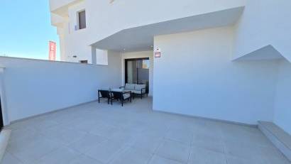 Reventa - Apartment / Flat * -
Pilar de la Horadada *