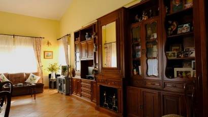 Resale - Finca -
Orihuela