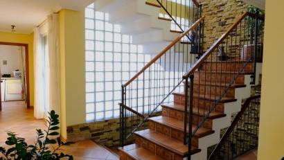 Resale - Finca -
Orihuela