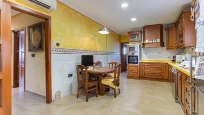 Återförsäljning - Detached villa -
Los Montesinos - La Herrada