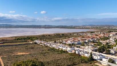 Återförsäljning - Detached villa -
Torrevieja - Urbanización San Luis