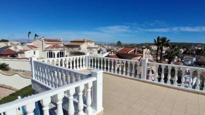 Resale - Villa -
Rojales