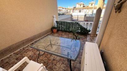 Återförsäljning - Villa -
Playa Flamenca - Orihuela Costa