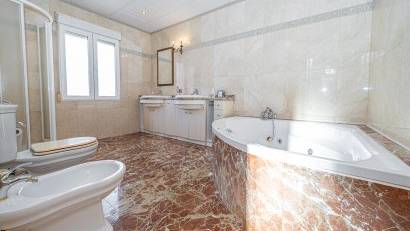 Återförsäljning - Semi detached -
Torrevieja - El Chaparral