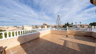 Återförsäljning - Semi detached -
Torrevieja - El Chaparral