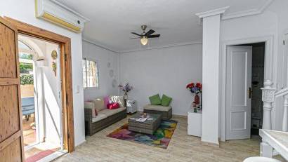 Återförsäljning - Semi detached -
Mil Palmeras - Riomar