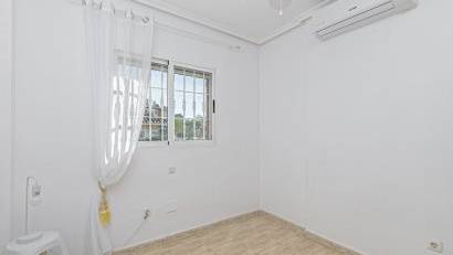 Återförsäljning - Semi detached -
Mil Palmeras - Riomar