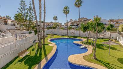 Återförsäljning - Semi detached -
Mil Palmeras - Riomar