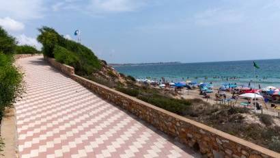 Återförsäljning - Semi detached -
Mil Palmeras - Riomar