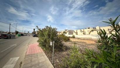 Återförsäljning - Land -
Orihuela Costa - La Florida