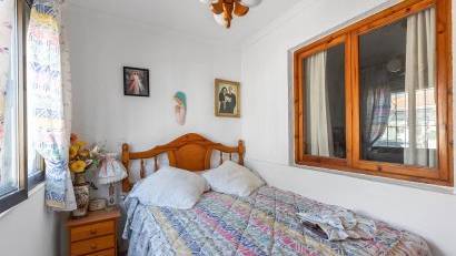 Återförsäljning - Bungalow -
Torrevieja - Torretas