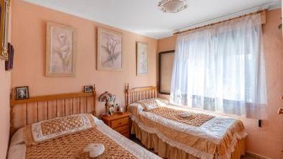 Återförsäljning - Bungalow -
Torrevieja - Torretas