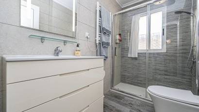 Återförsäljning - Quad House -
Cabo Roig - La Regia