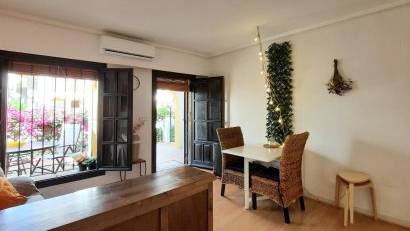 Återförsäljning - Bungalow -
Torrevieja - La Mata