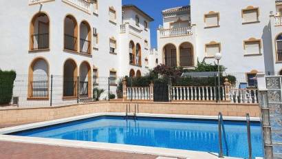 Återförsäljning - Bungalow -
Torrevieja - La Mata