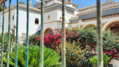 Återförsäljning - Bungalow -
Torrevieja - La Mata