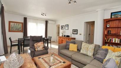 Reventa - Villa -
Playa Flamenca