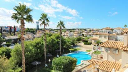 Reventa - Villa -
Playa Flamenca