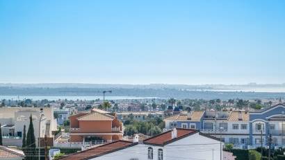 Återförsäljning - Detached villa -
Ciudad quesada - Rojales