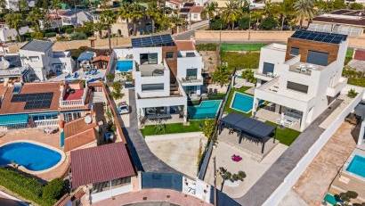 Återförsäljning - Detached villa -
Ciudad quesada - Rojales