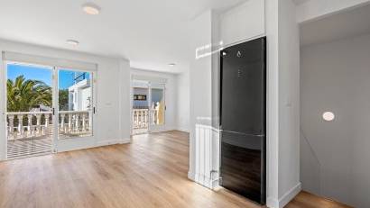 Resale - Semi detached -
Benimar