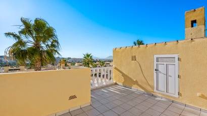 Resale - Semi detached -
Benimar