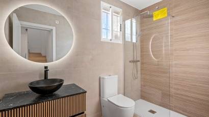 Resale - Semi detached -
Benimar