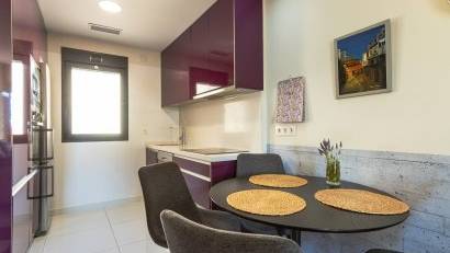 Resale - Bungalow -
Los Altos