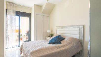 Resale - Bungalow -
Los Altos