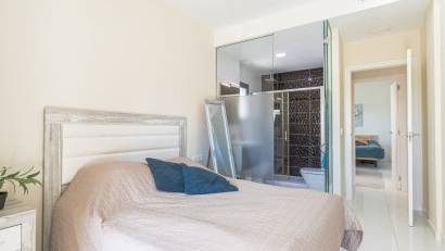 Resale - Bungalow -
Los Altos