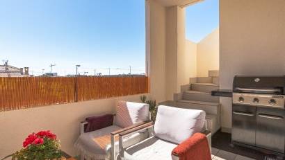 Resale - Bungalow -
Los Altos