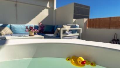 Resale - Bungalow -
Los Altos