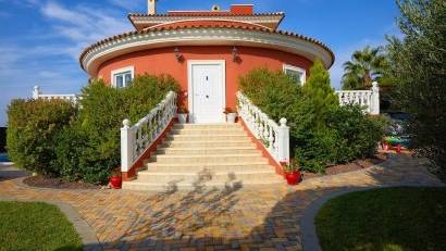 Återförsäljning - Villa -
Rojales - Centro de la Ciudad Quesada