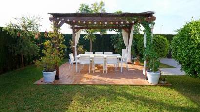 Återförsäljning - Villa -
Rojales - Centro de la Ciudad Quesada