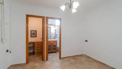 Återförsäljning - Villa -
Torrevieja - Los Altos