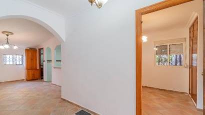 Återförsäljning - Villa -
Torrevieja - Los Altos