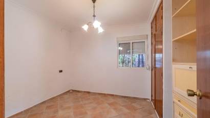 Återförsäljning - Villa -
Torrevieja - Los Altos