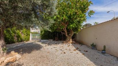 Återförsäljning - Villa -
Torrevieja - El Chaparral