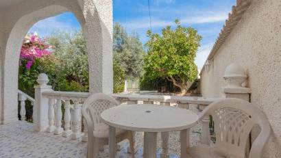 Återförsäljning - Villa -
Torrevieja - El Chaparral