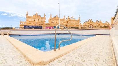 Återförsäljning - Apartment -
Orihuela Costa - La Zenia