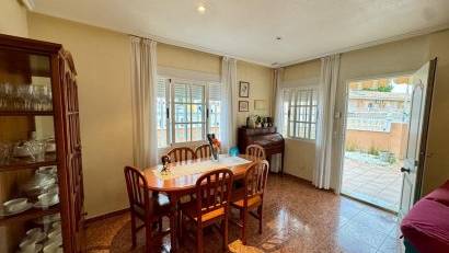 Återförsäljning - Villa -
Torrevieja - Los Balcones