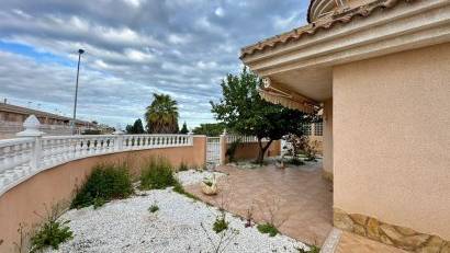 Återförsäljning - Villa -
Torrevieja - Los Balcones