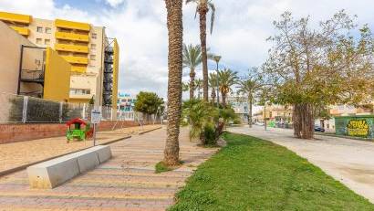 Återförsäljning - Apartment -
Torrevieja - Estacion de autobuses