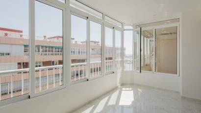 Återförsäljning - Apartment -
Torrevieja - Playa del Acequión